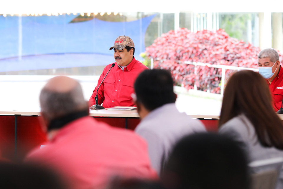 Maduro en reunión con la juventud del PSUV