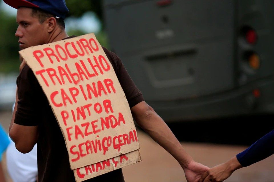 Venezolano crisis Brasil buscando empleo