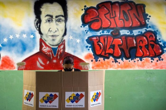 Elecciones: salvadores somos todos Caracas