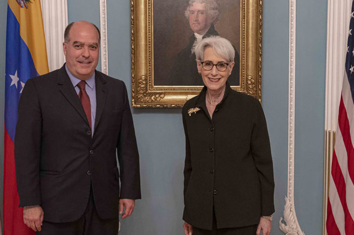 Subsecretaria de Estado de Biden recibe a Julio Borges en Washington
