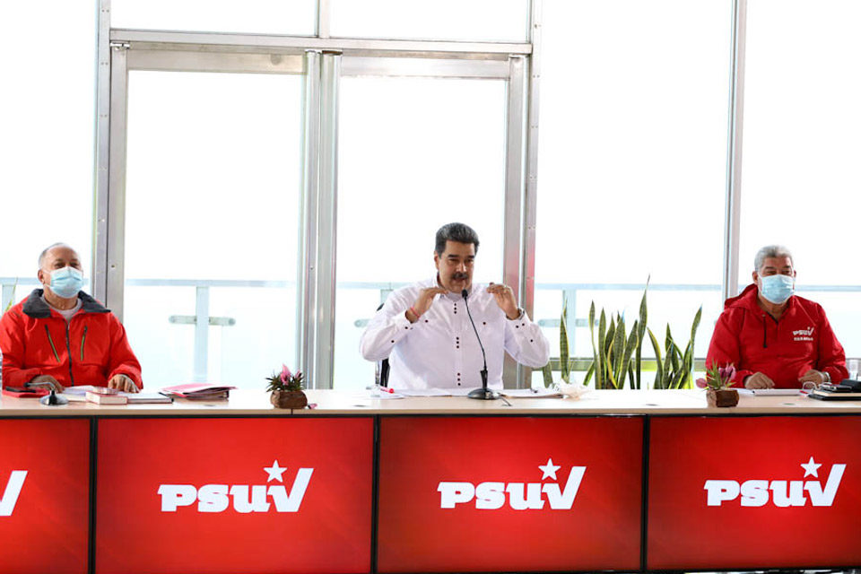 Nicolás Maduro reunido con la directiva del PSUV