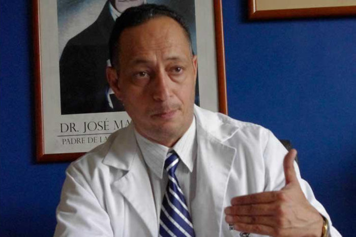 René Rivas señala al régimen de propiciar el tráfico de vacunas falsas