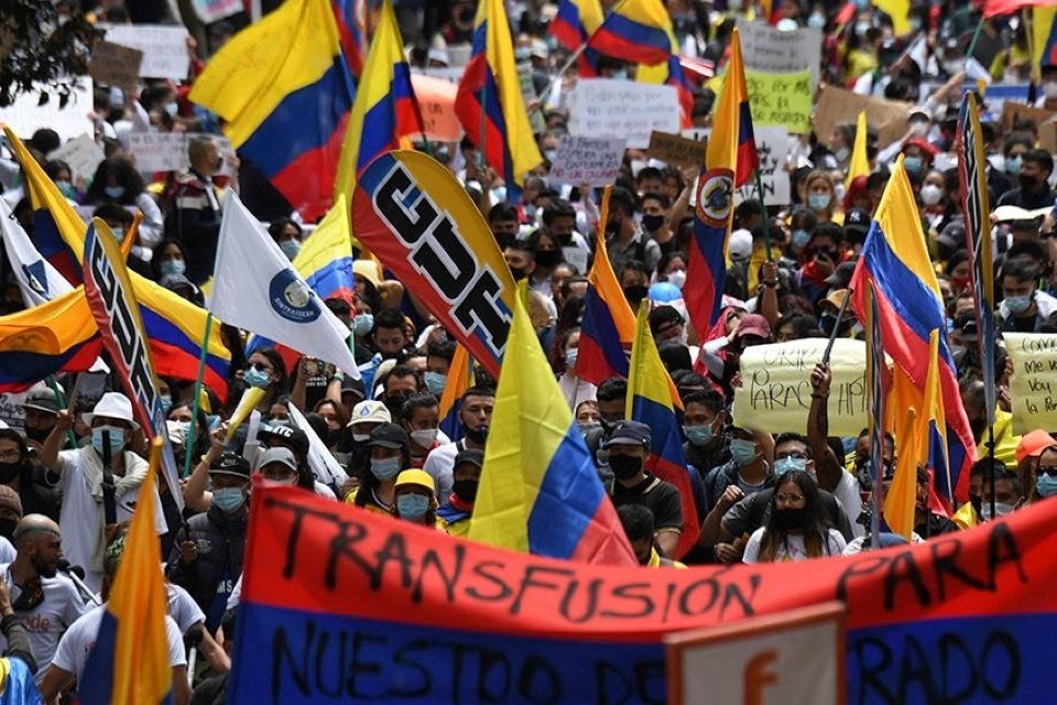 Un punto de inflexión para la democracia colombiana Colombia