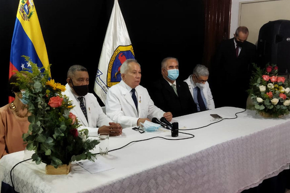 Douglas León Natera - Federación Médico Venezolana