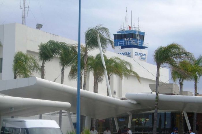 Aeropuerto Cancún México Avior