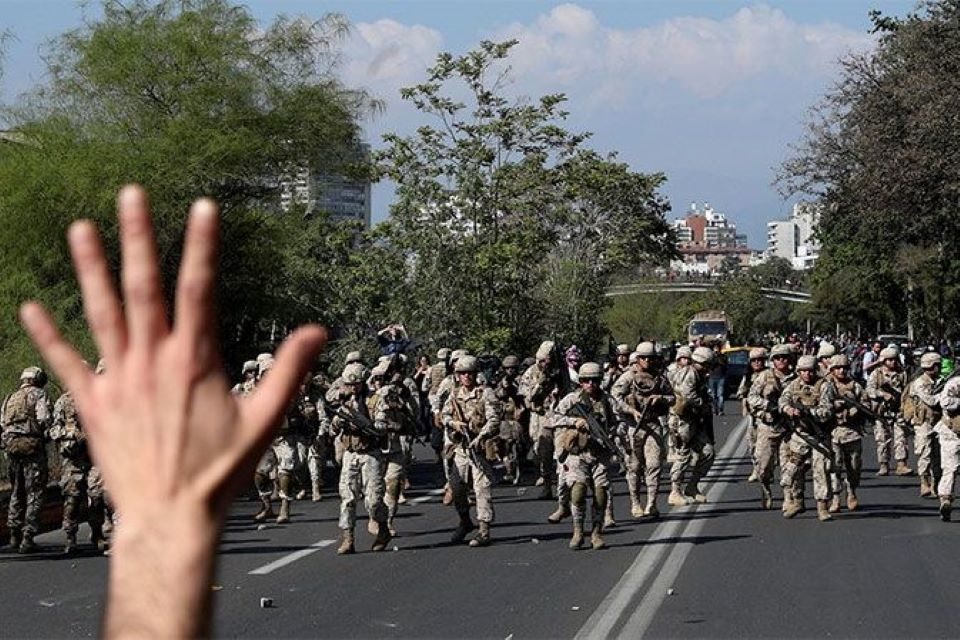 Fuerzas Armadas y crisis política en América Latina