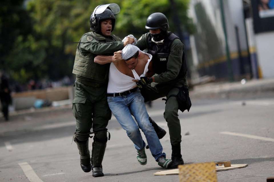 Venezuela y su barranco legal