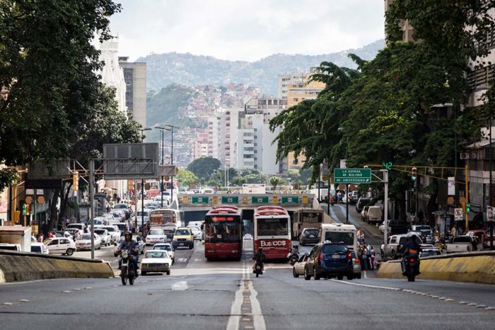 Caracas espera por un alcalde y alguien más