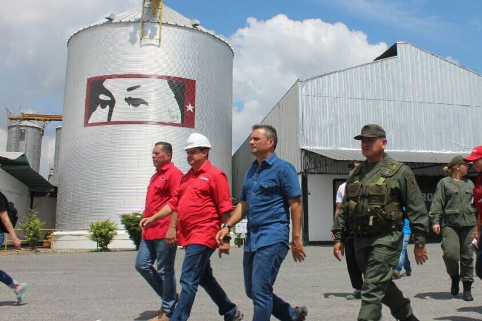 Industria Venezolana Maicera Pronutricos en manos de privados gracias a la ley antibloqueo