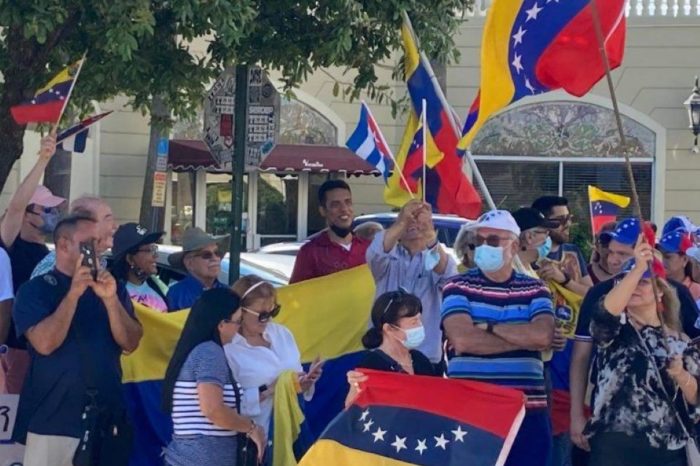 Alcaldía de Miami-Dade orientará a venezolanos sobre trámite para obtener el TPS