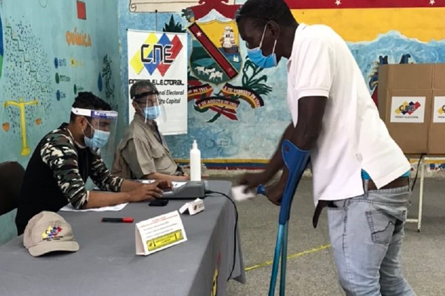 CNE habilita mesas para apoyar a personas con discapacidad en los comicios del 21N