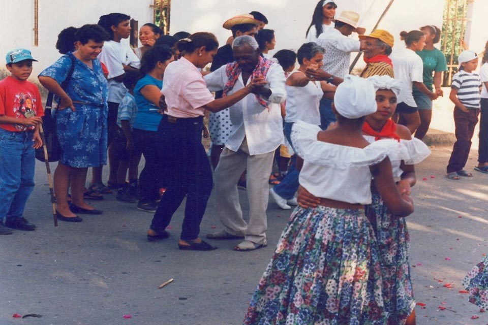 Algunos rasgos históricos del baile de La Llora