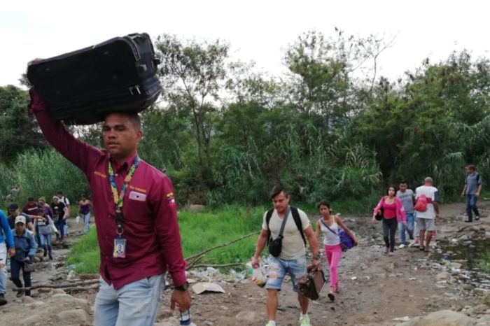 migrantes venezolanos Colombia VOA