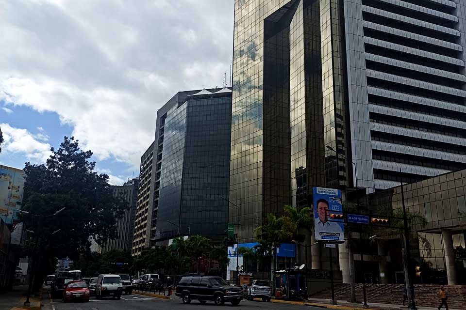 Chacao avenida municipio