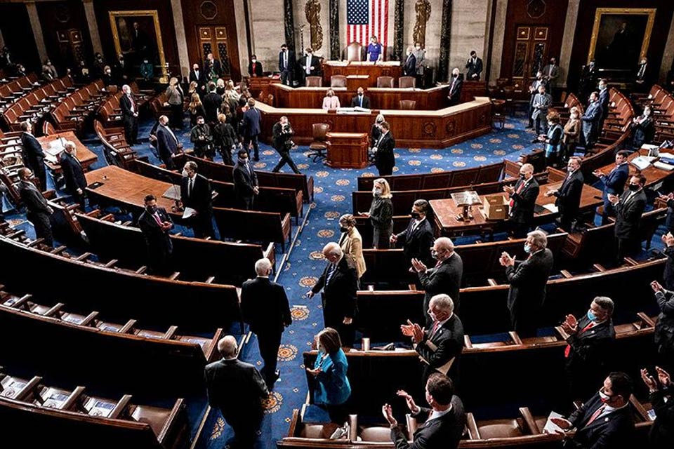 Senadores De EEUU Proponen Proyecto Para Frenar Influencia Rusa Y China