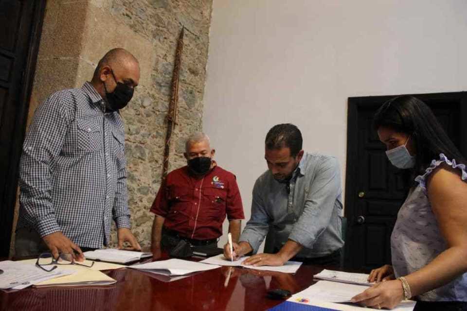 Gobierno de La Guaira ofrece financiamiento a obras comunitarias de consejos comunales