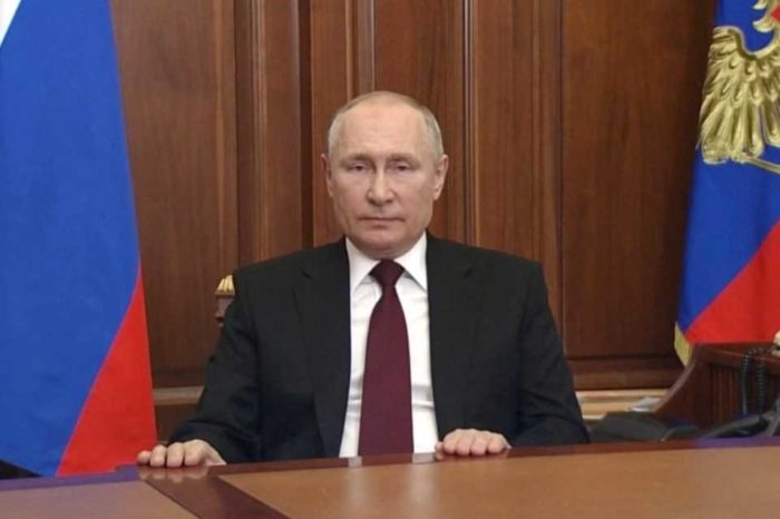 Putin escala conflicto con Ucrania y reconoce independencia de repúblicas separatistas