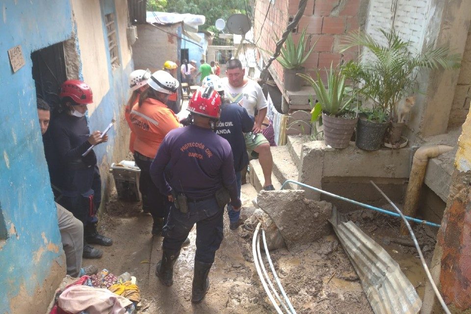 Bomberos PC Miranda La Guairita tubo Hidrocapital