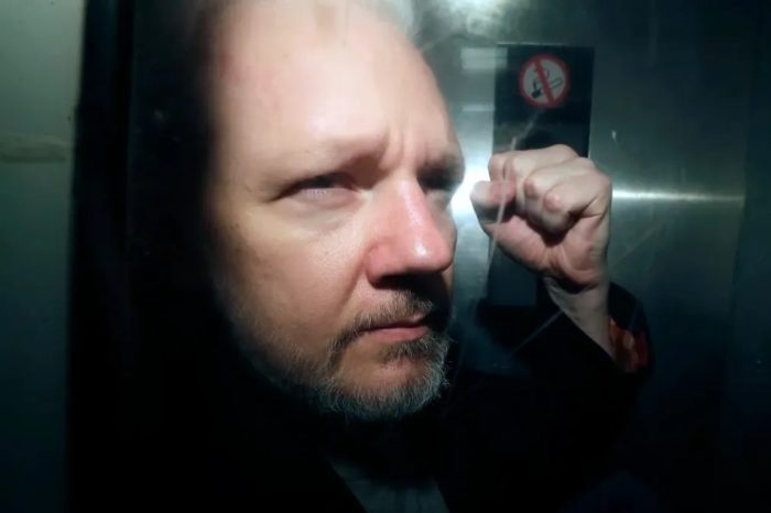 Julian Assange Wiki