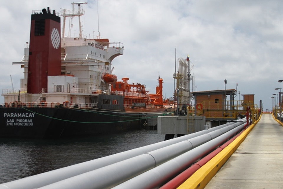 Pdvsa envía diesel a Cuba - envíos de coque - exportaciones petroleras