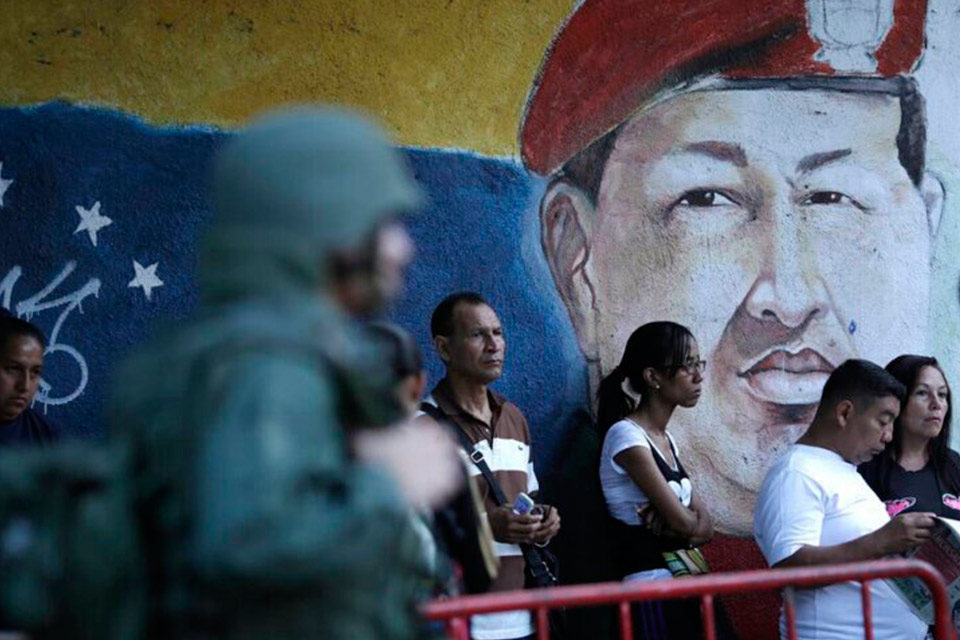 Bienes públicos, males públicos y el cambio político en Venezuela