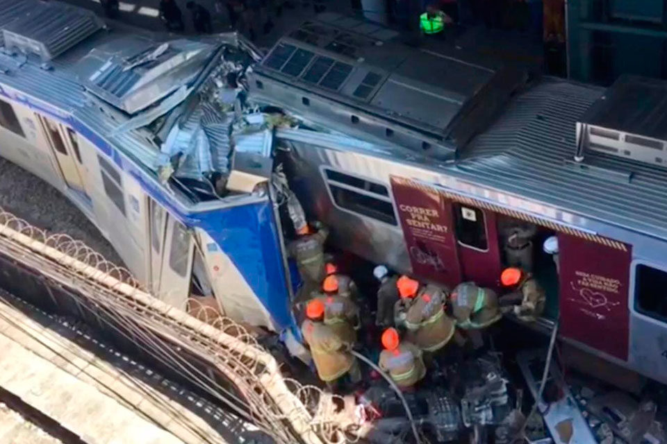 Colombia: choque de trenes