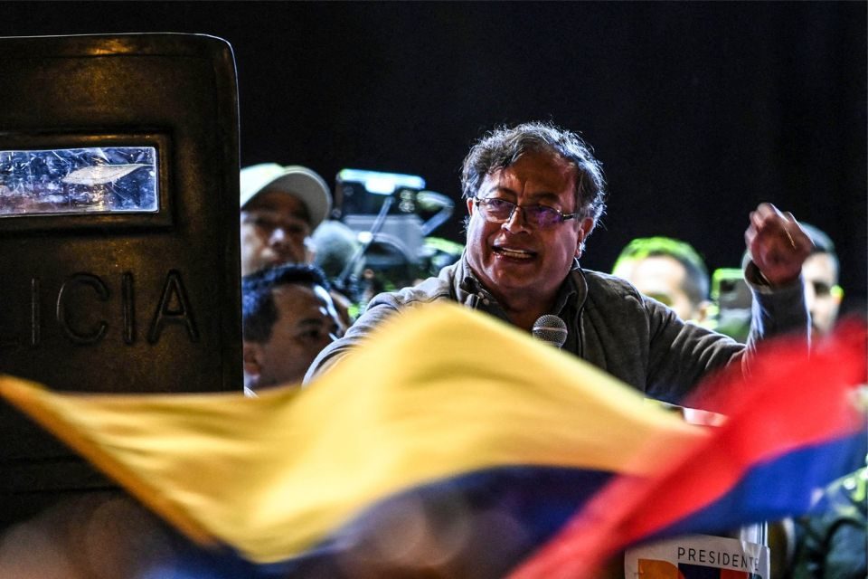Colombia la equivocación inexplicable, por Reinaldo J. Aguilera R.