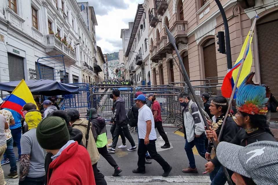 Movimientos indígenas Ecuador