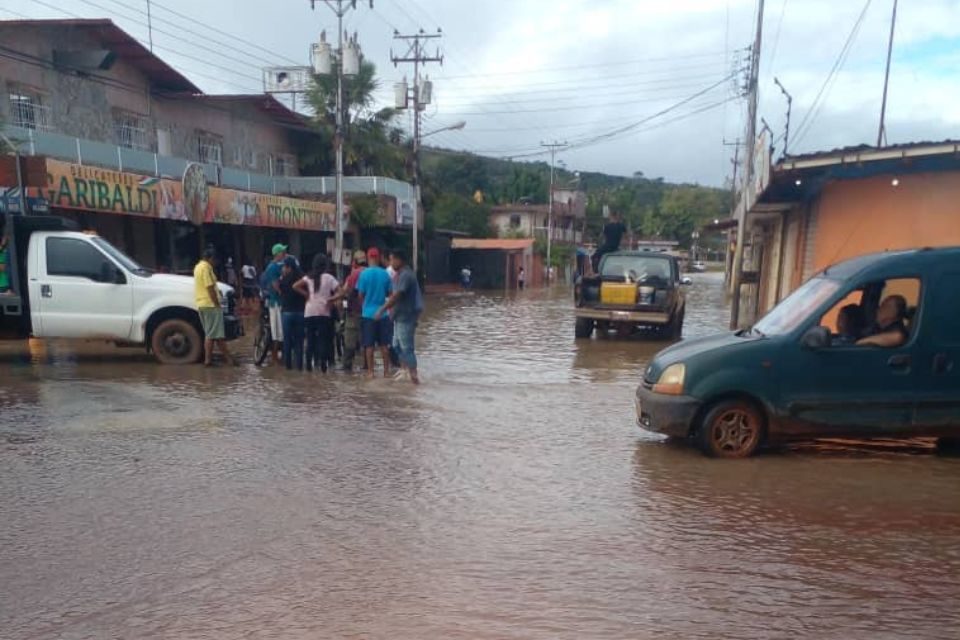 inundaciones Santa Elena de Uairén