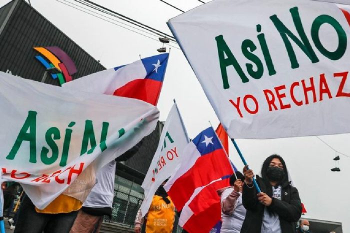 Chile: Apuntes de urgencia sobre el referéndum constitucional