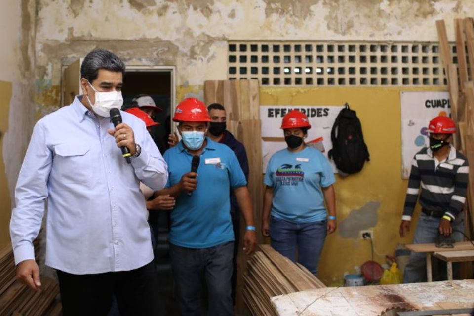 Maduro Bricomiles - TalCual