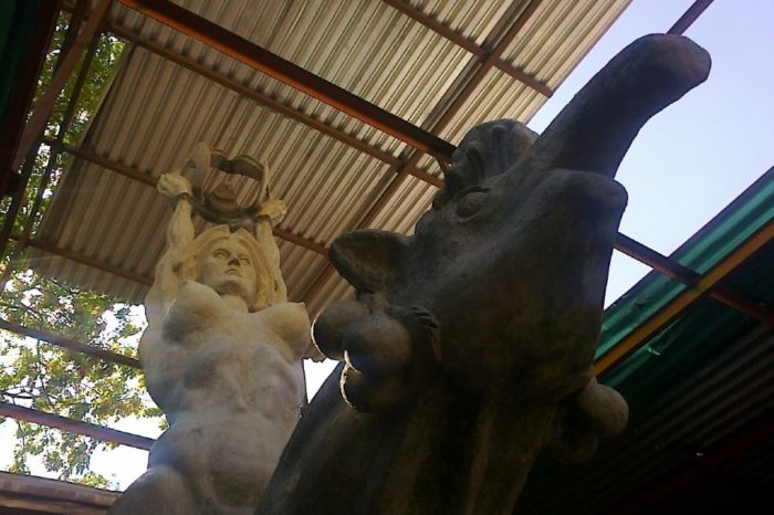 Maria Lionza estatua