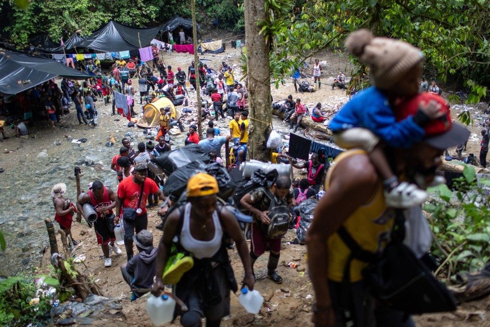 Migrantes venezolanos Darién
