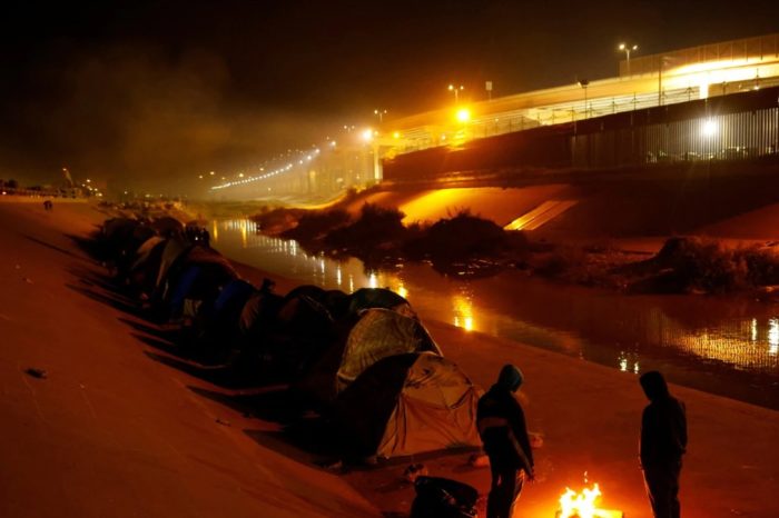 migrantes venezolanos frontera río grande EEUU