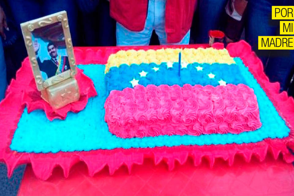 Yo por mi parte deseeeooo: Maduro y el PSUV ponen la torta
