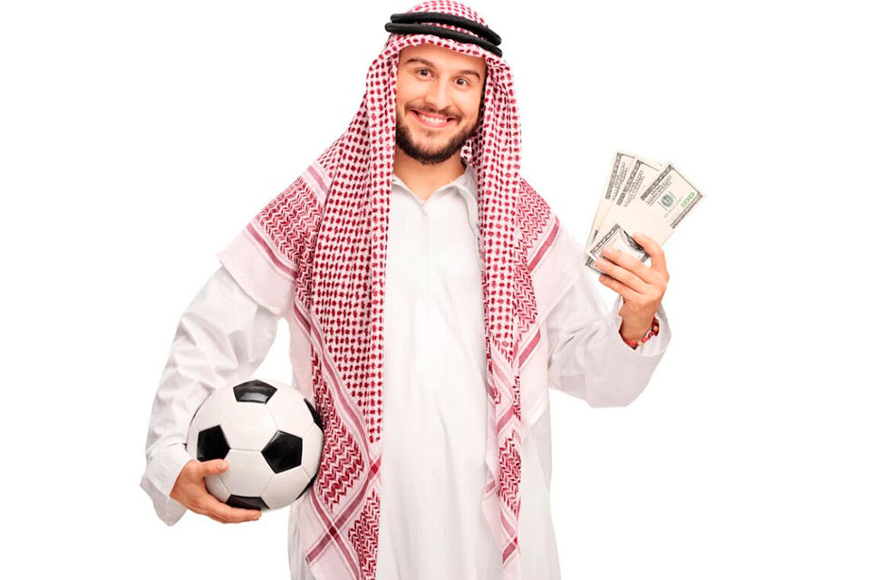 Arabia Saudita sigue con el balón