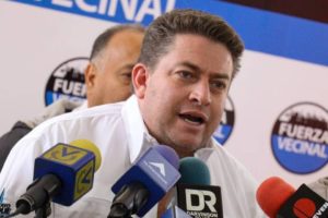 Gustavo Duque Fuerza Vecinal interinato