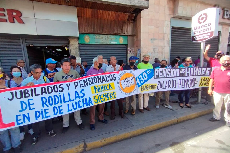 Adiós salario, pensiones, todo,