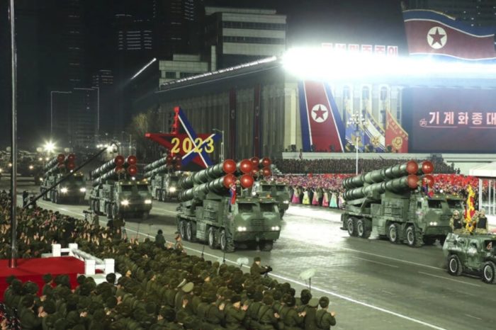 Corea del Norte desfile AP