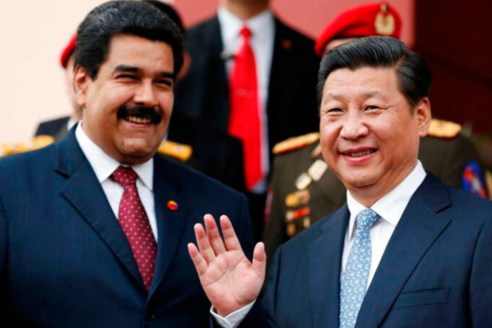 Maduro no tiene pueblo, pero… / Maduro y Xi Ji Ping