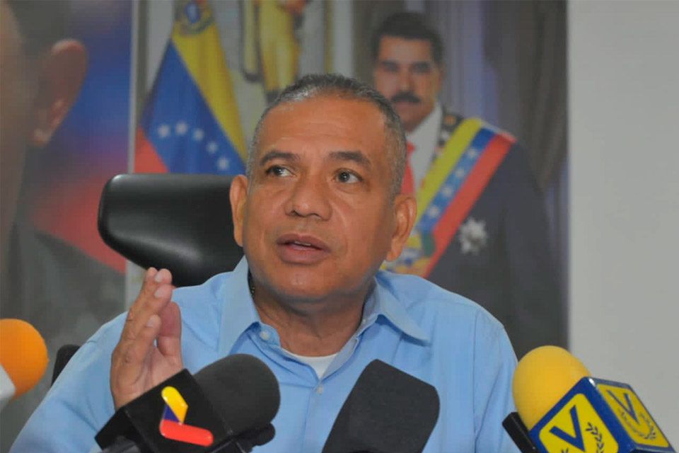 Gobernador de Bolívar prohíbe las pernoctas por escasez de gasolina