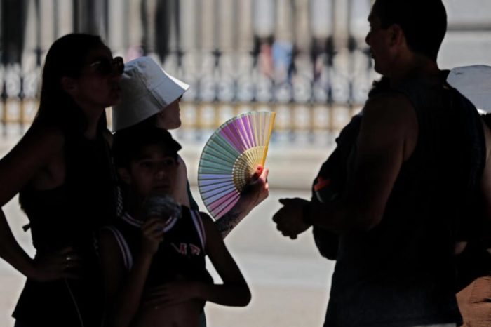 Ola de calor España turistas temperatura - temperaturas