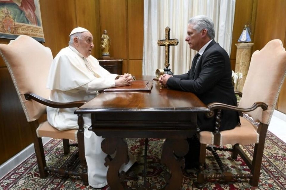 Díaz-Canel se reunió en el Vaticano con el papa Francisco durante su gira europea