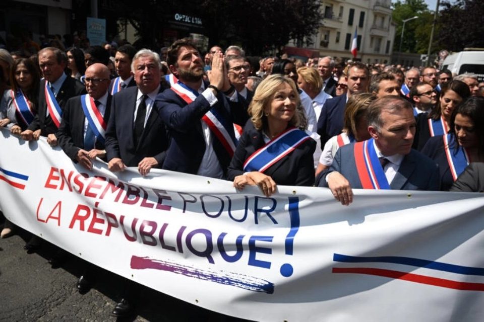 Alcalde Francia protestas
