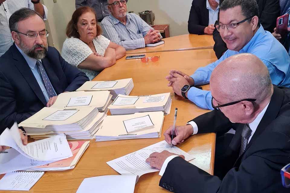 Andrés Caleca se inscribió como independiente ante la Comisión Nacional de Primaria