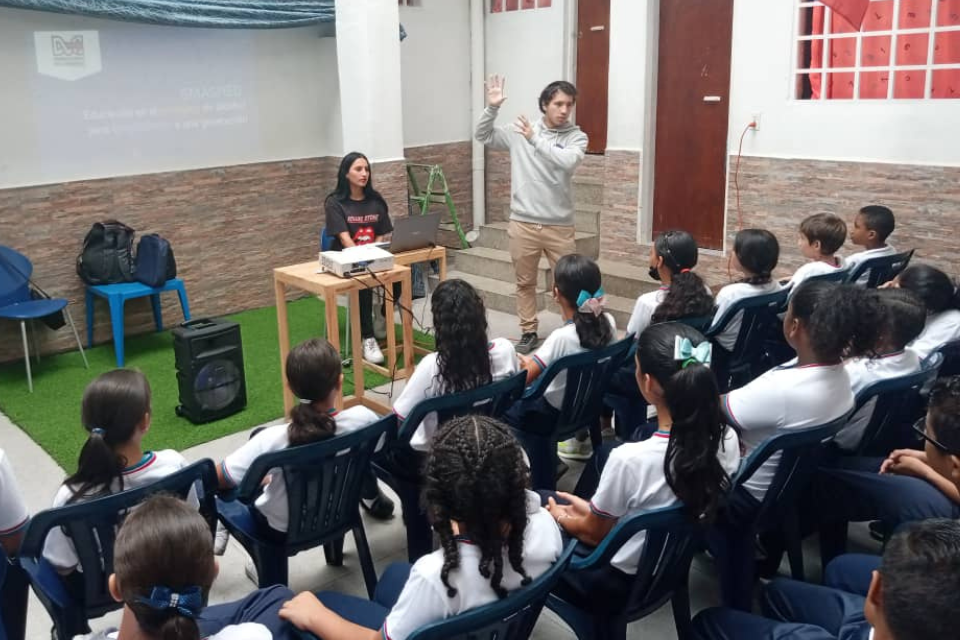 Charlas educación sexual - Colegio Cuyagua