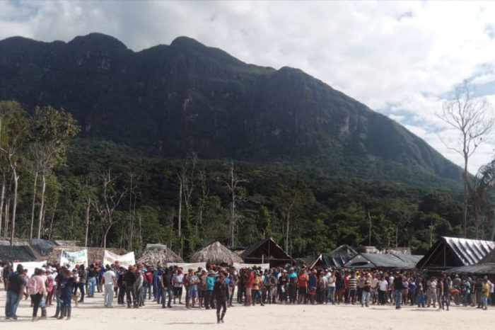 Evacuación parque nacional Yapacana