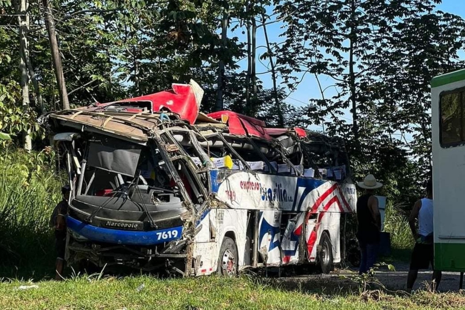 Repatrian Los Cuerpos De Los Fallecidos En Accidente De Autobús De ...