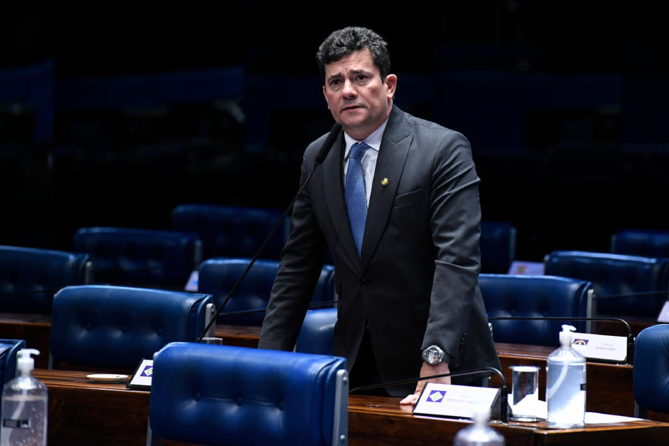 SERGIO MORO BRASIL MACHADO