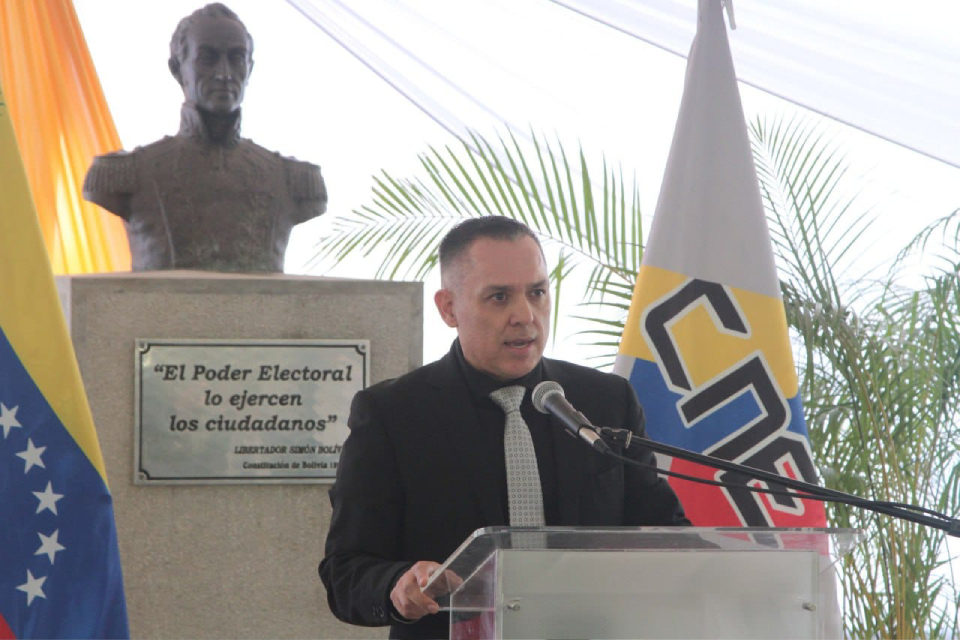 CARLOS QUINTERO cne